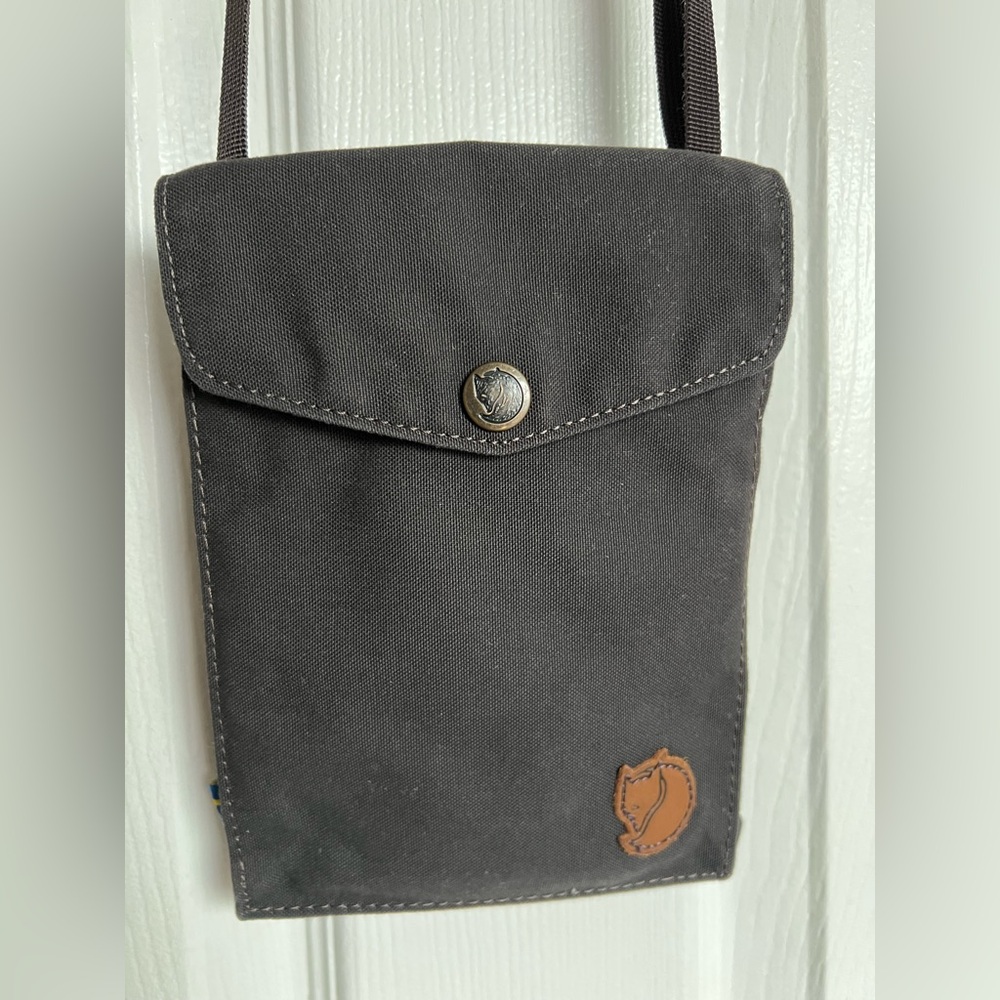 FJALLRAVEN | POCKET CROSSBODY